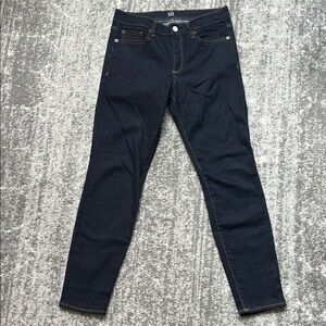 GAP Size 28 Short Denim True Skinny Jeans